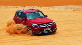Xe sang Mercedes sắp “đại phá miền cát trắng” Mũi Né