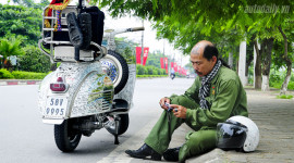 Có một “gã khùng” 6 lần xuyên Việt bằng xe cổ