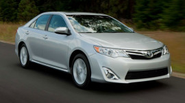 Tháng 8: Toyota Camry vẫn là “vua” phân khúc sedan hạng trung