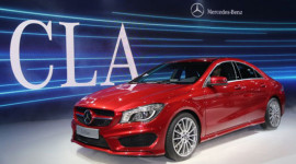 Mercedes-Benz nới rộng khoảng cách dẫn đầu tại Mỹ